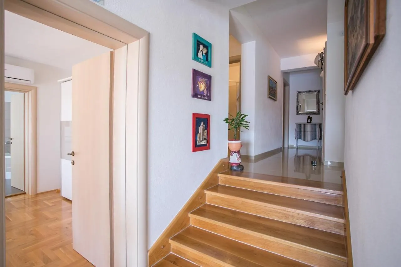 Luxury Villa With A Swimming Pool Plano, Trogir - 20902 Kastel Stafilic