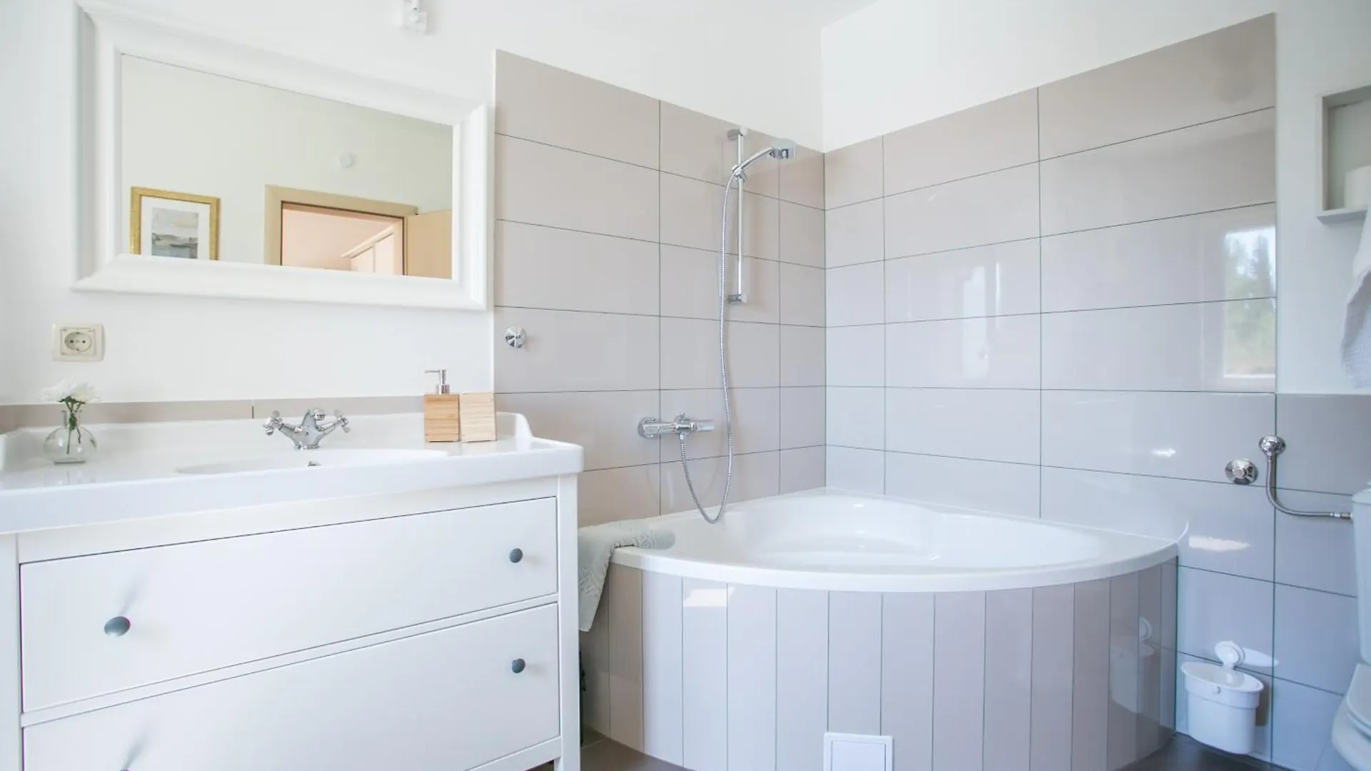 Luxury Villa With A Swimming Pool Plano, Trogir - 20902 Kastel Stafilic 0*,  Croatia