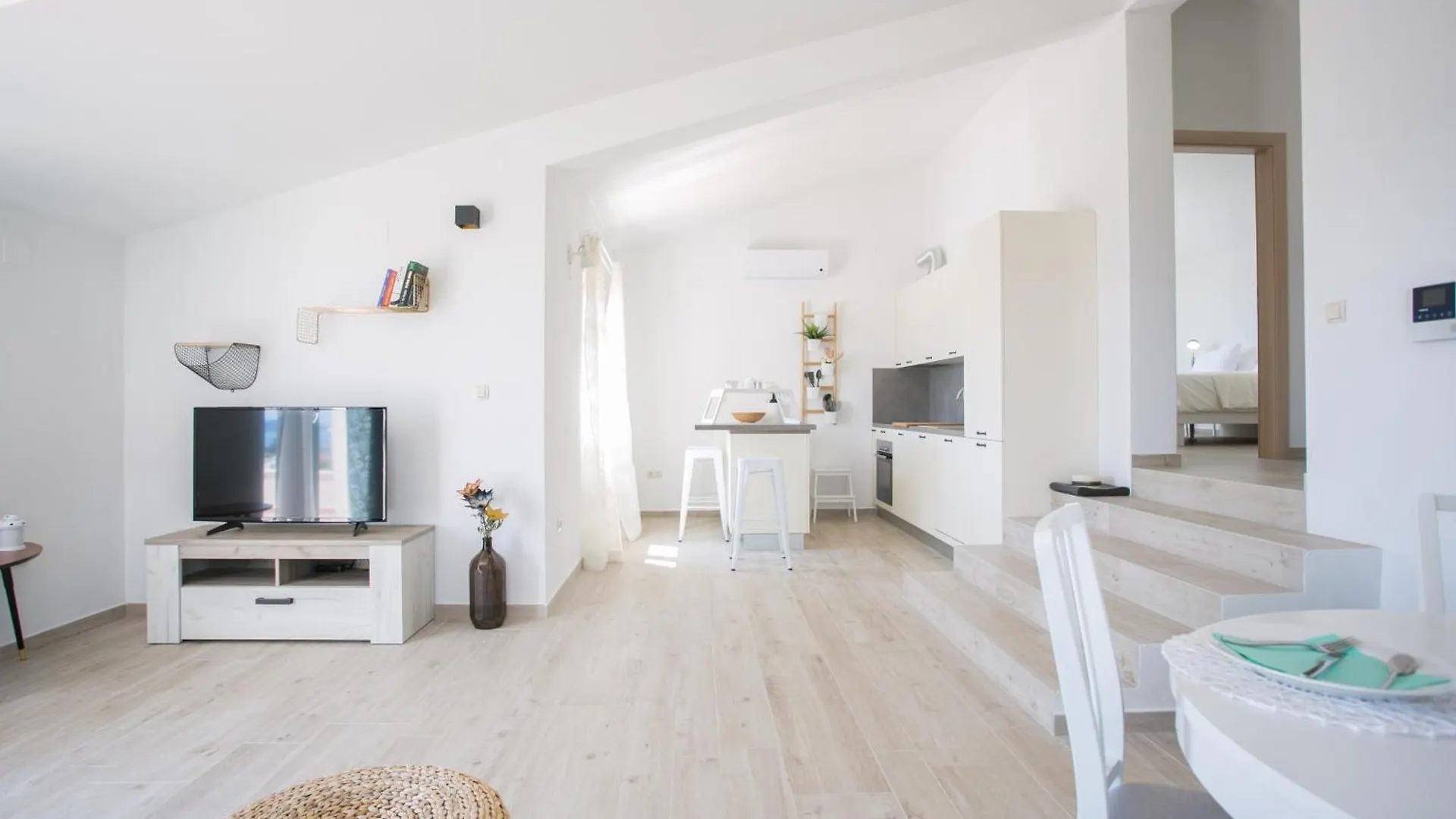 Luxury Villa With A Swimming Pool Plano, Trogir - 20902 Kastel Stafilic